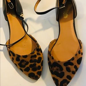 Charlotte Russe Size 8 Leopard Flats/Sandals Shoes